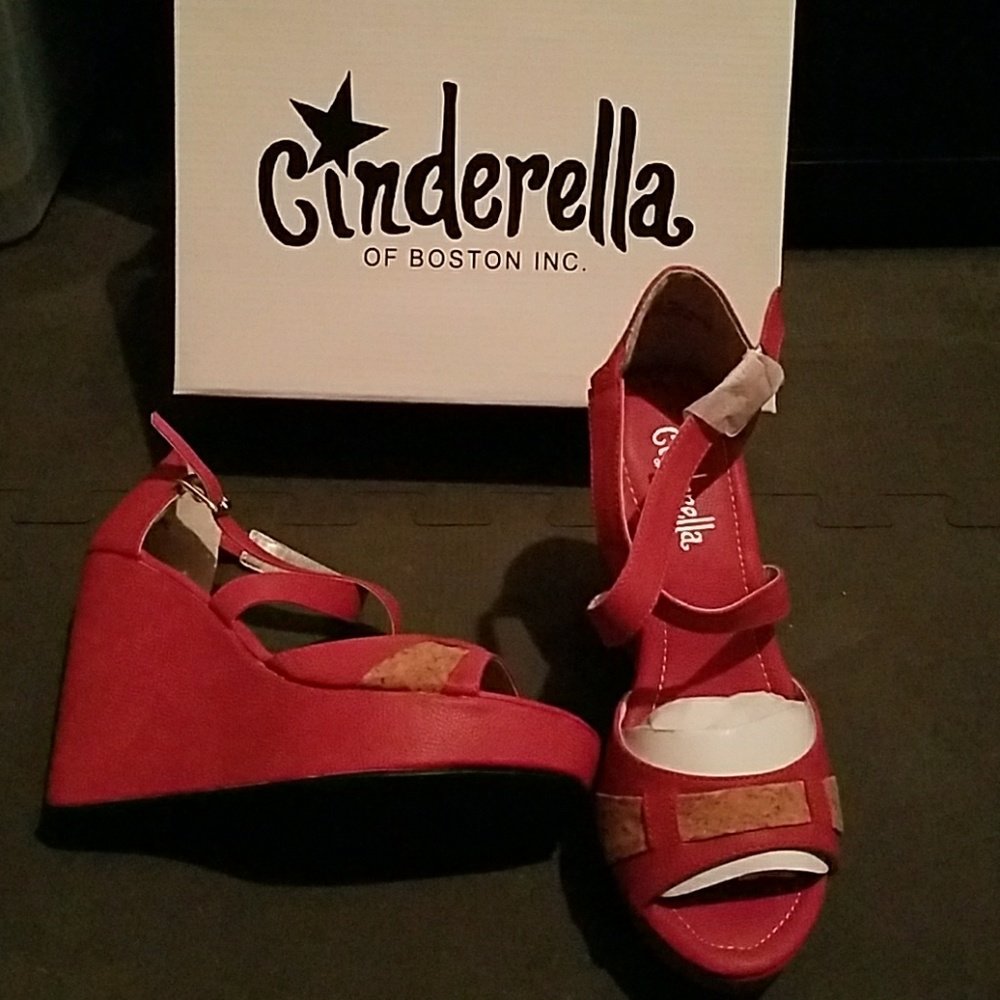 Wedge sandals